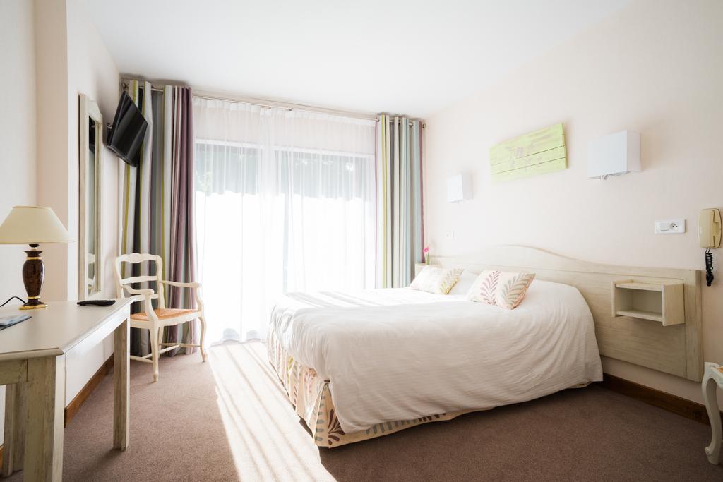 אנדוזה Logis Hotel Restaurant La Porte Des Cevennes מראה חיצוני תמונה