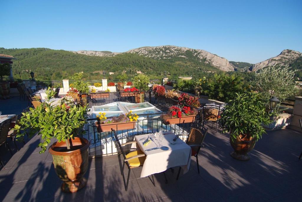 אנדוזה Logis Hotel Restaurant La Porte Des Cevennes מראה חיצוני תמונה