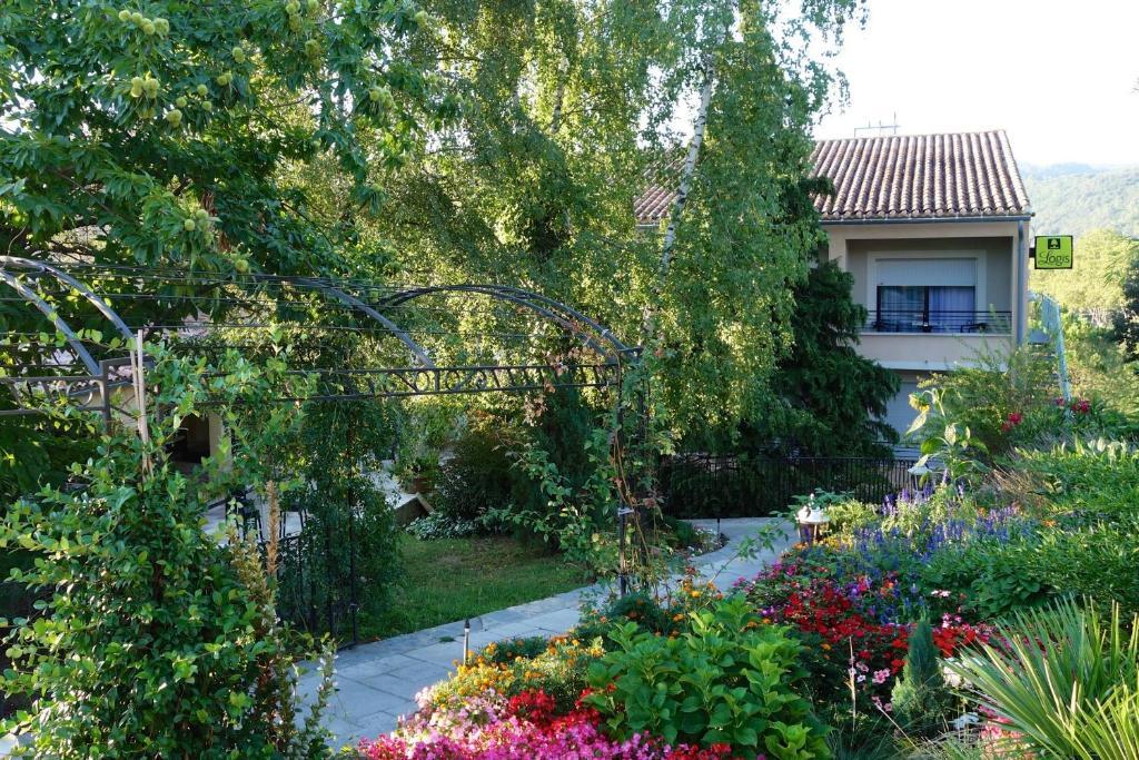 אנדוזה Logis Hotel Restaurant La Porte Des Cevennes מראה חיצוני תמונה
