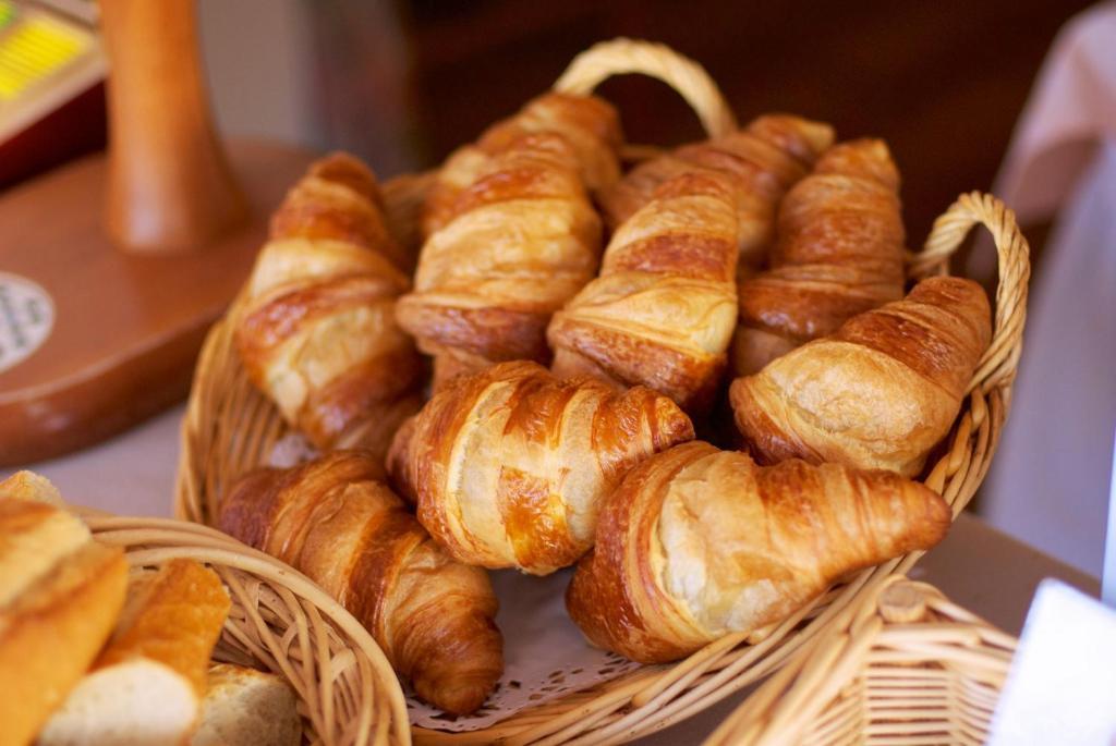 אנדוזה Logis Hotel Restaurant La Porte Des Cevennes מראה חיצוני תמונה