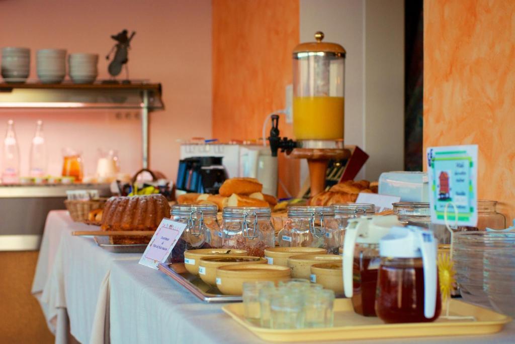 אנדוזה Logis Hotel Restaurant La Porte Des Cevennes מראה חיצוני תמונה