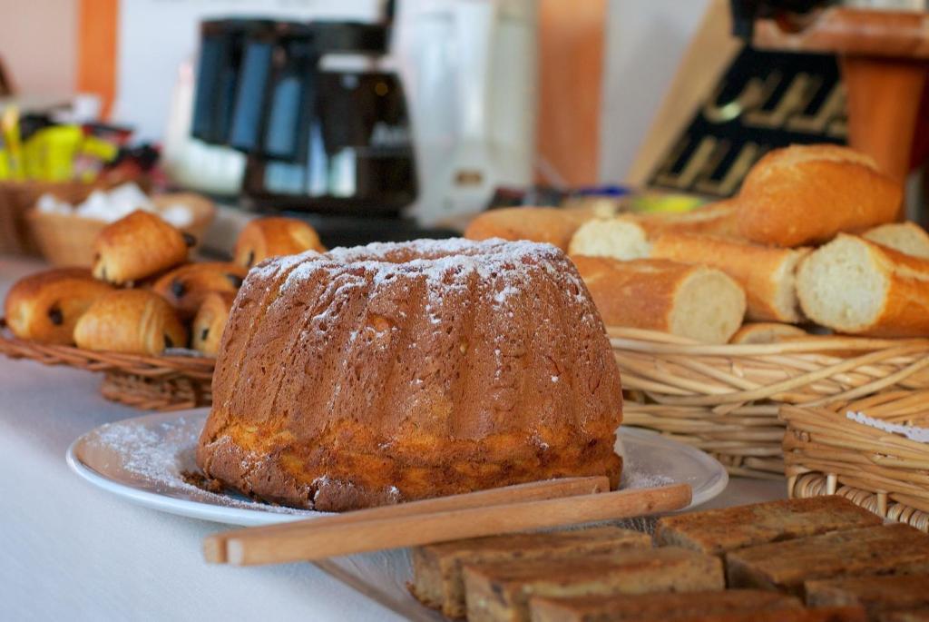 אנדוזה Logis Hotel Restaurant La Porte Des Cevennes מראה חיצוני תמונה