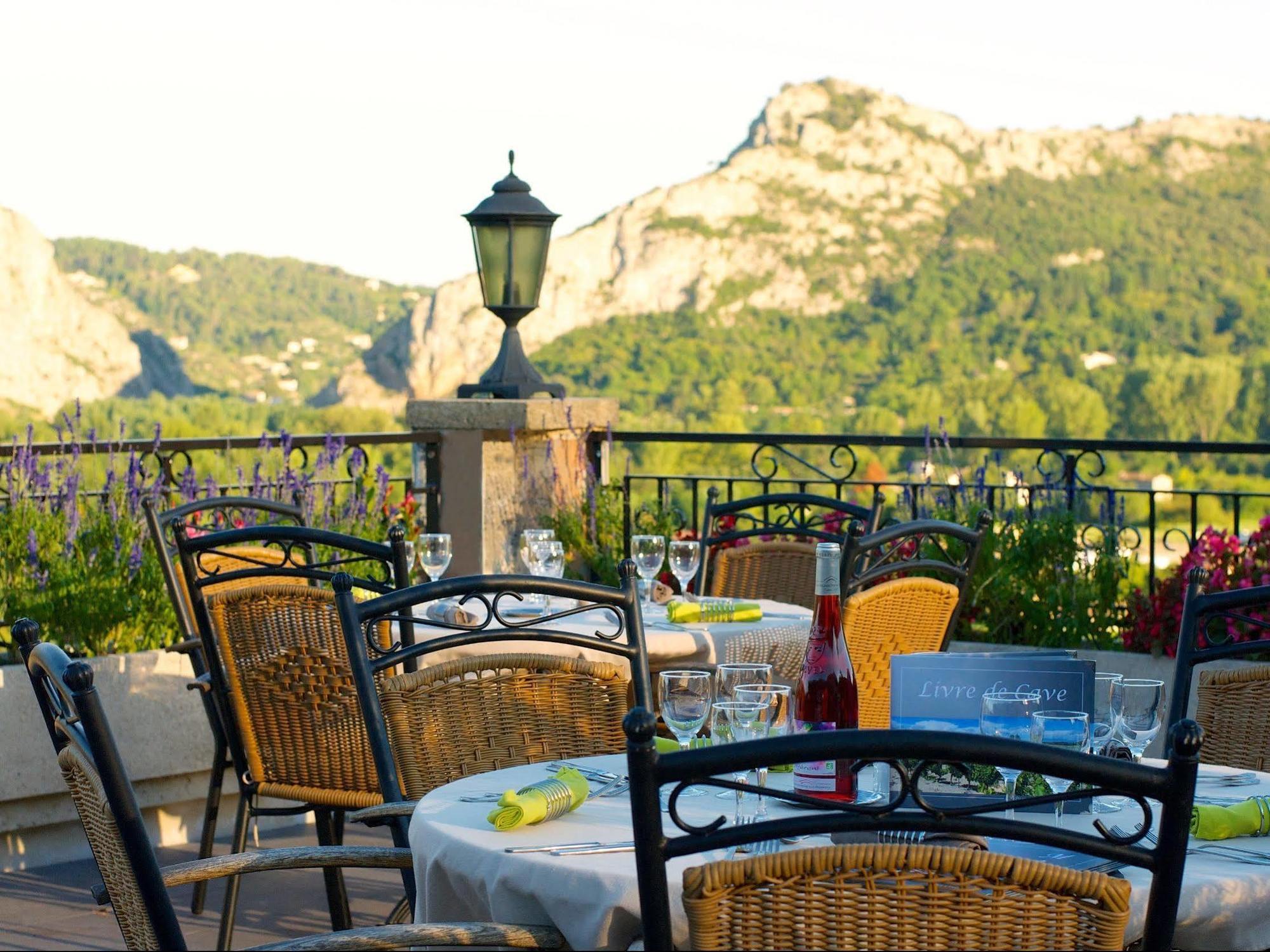 אנדוזה Logis Hotel Restaurant La Porte Des Cevennes מראה חיצוני תמונה