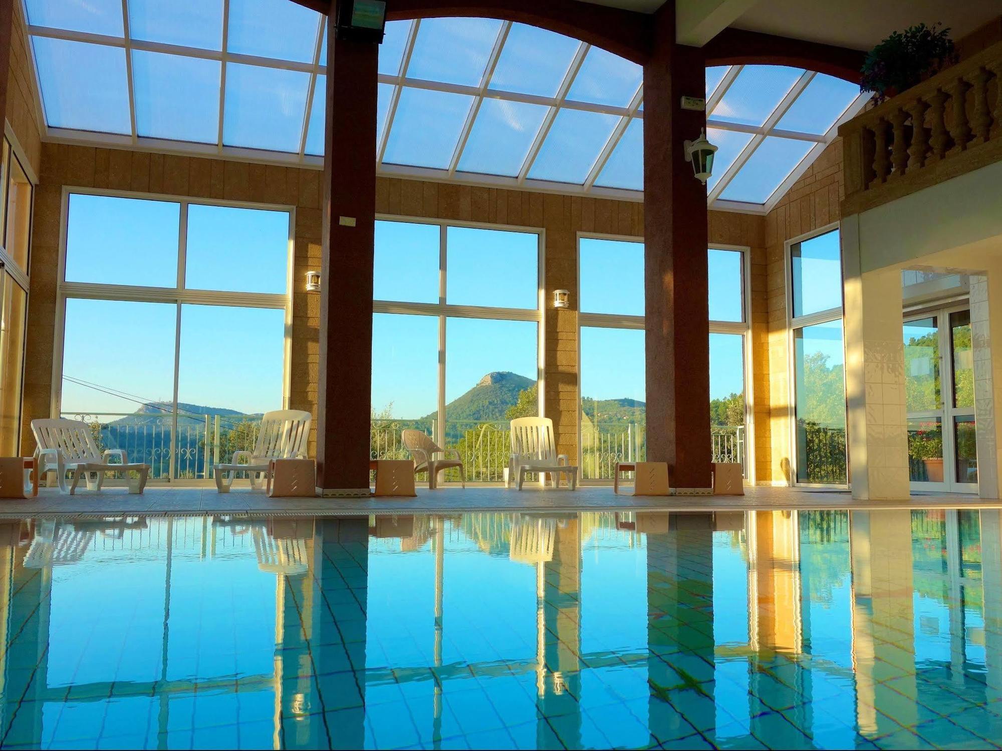 אנדוזה Logis Hotel Restaurant La Porte Des Cevennes מראה חיצוני תמונה
